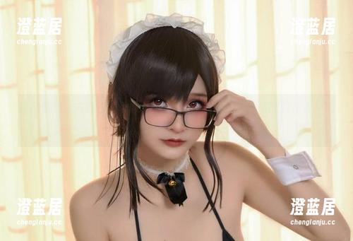 鼓起勇气，去在线领略Azami女神的图集，只要你能忍住第一眼的目瞪口呆！