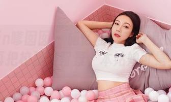 Feilin嗲囡囡 – 施忆佳KITTY校服合集：别再把校服当背景，本姑娘可是主角哦
