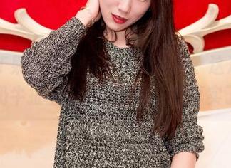 GIRLT果团网 – 王语纯的套图，这次竟然和奶牛扯上关系，哈哈，太真实了。