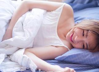 GIRLT果团网 – 我就注视着莫雅琪的“夏天”照片，原图又是一番独特的风景。