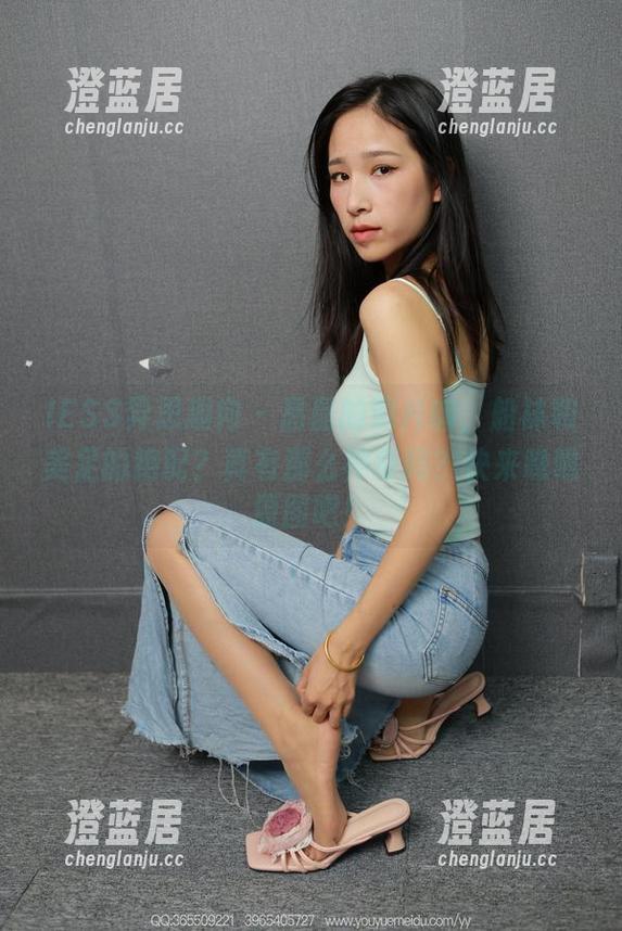 IESS异思趣向-晶晶 IESS异思趣向 - 晶晶的照片嘛,船袜和美足的绝配?真有那么神奇吗?快来瞧瞧原图吧!