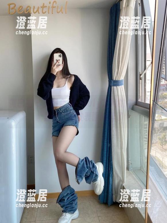 July芝岚 微密圈 - 美图合集:July芝岚的牛仔裤与里丝,别被表面糊弄了
