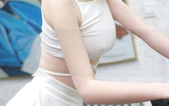MFStar模范学院 – 熬过了冬天，桃香子的夏日套图来得有点过于热烈了！