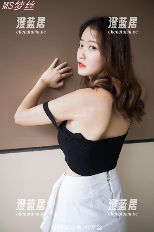 MSLASS梦丝女神 - 晓晓的私拍：快要起床的小姑娘，脸上还带着半梦半醒的迷糊