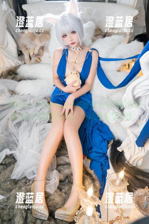 Momoko葵葵 别低头,Momoko葵葵的比基尼写真合集看起来可是很养眼的,让我来慢慢欣赏。