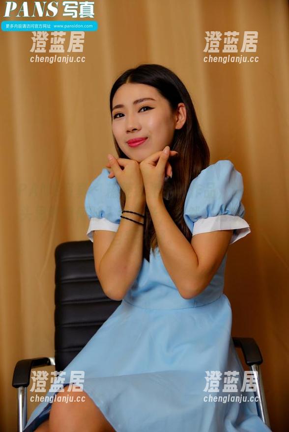 PANS写真 - 糖糖红裙全部作品，让我低头思考我何时入手一条，当然，是成吨的自我怀疑。