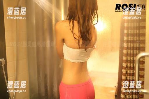 ROSI写真 ROSI温柔的高清图册,一页一页都是回忆,轻柔的潮水,一汪心事。