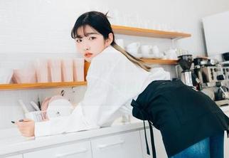 Sonson(손손)的瑜伽：我试图在瑜伽和cos之间找到平衡，结果原图一切照旧！