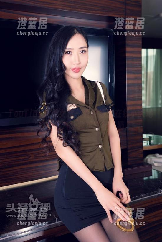 TouTiao头条女神-查莉娅 TouTiao头条女神 - 查莉娅的在线小天地,纯白图片让我想喝杯牛奶。