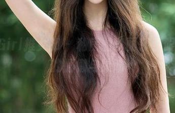 TuiGirl推女郎 – 私房的李丽莎，眼镜下的慵懒与灵动