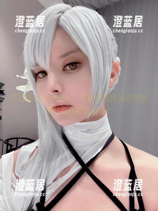 在线的Vinnegal：每份御姐作品都有种不可抗拒的吸引力！