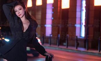 Xiuren秀人网 – 网络随手一抖，陈大榕的油亮写真换个姿势给我瞧一瞧