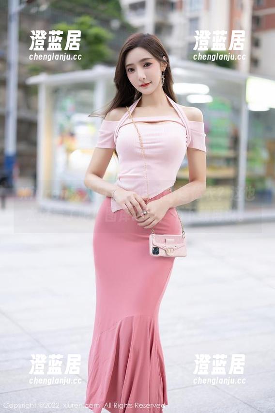 Xiuren秀人网-陈小花 Xiuren秀人网 - 陈小花的连体衣?这也太好看了吧!图库速递,不下载再说。