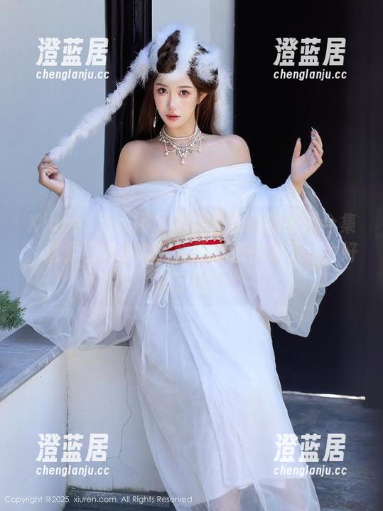 Xiuren秀人网-龙泽美曦 Xiuren秀人网 - 龙泽美曦瑜伽原图合集,这柔韧的姿态,我的心也快软了~太好看了吧!