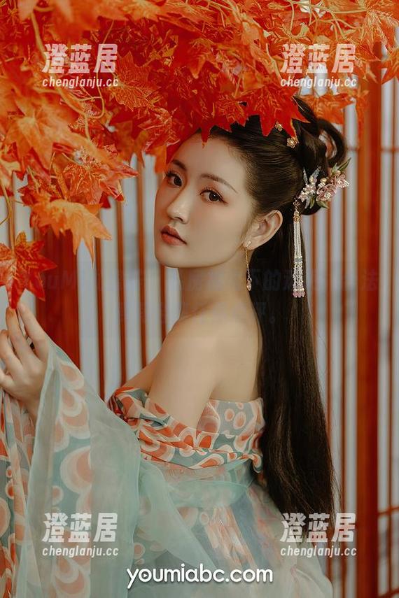YouMi尤蜜荟-合法萝莉 YouMi尤蜜荟 - 私房视角下的透明,合法萝莉合集任你点评。