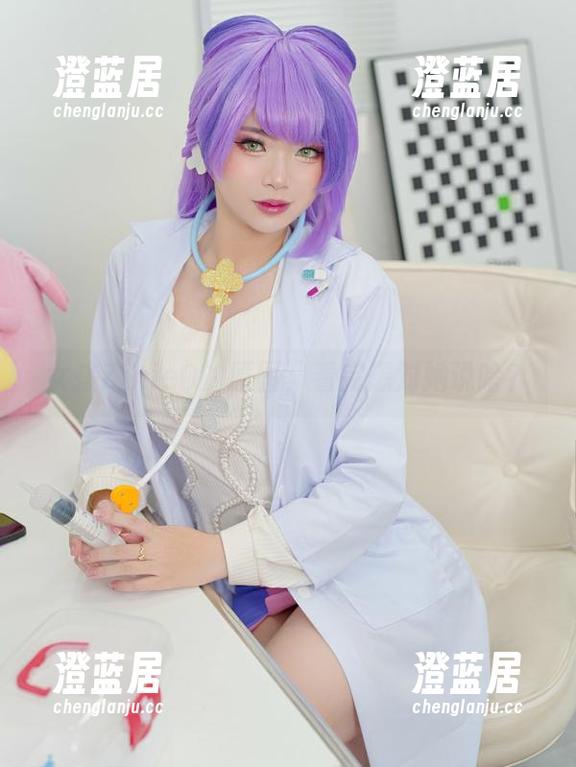 ZinieQ 女孩ZinieQ的原图,看完想对她说啥?