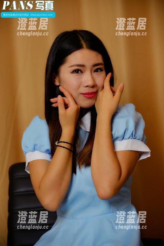 pans-思妍 pans - 红裙当道:思妍的写真更新,看来我得开始找新衣服了!