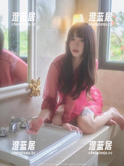 Wuyo的护士图集更新：我以为她是在看病，结果她只是在看我！