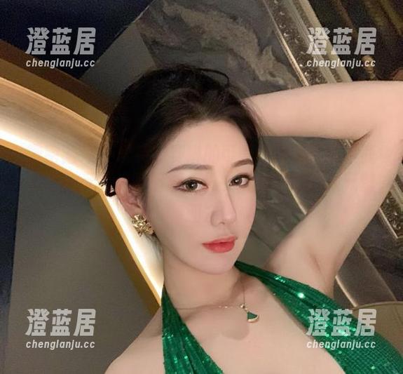 微密圈 - 不爱笑的赛琳的可爱作品集开启了我的二次元大门，下载一份，送给你的“次元壁”朋友！
