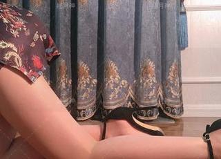 微密圈 – 一边剁手，一边想：丝月神的私拍图包真让人心痒痒！
