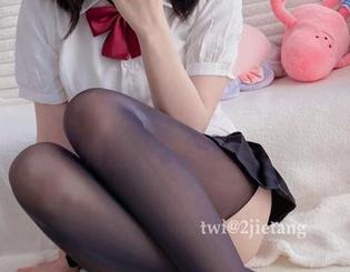 美女JK一只！二阶堂宅绘子把高清图包塞满了我的脑袋，竟无从选择！