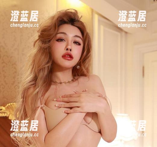 微密圈 - 每天都想换一双的吊带袜：于芷晴精选套图大公开！