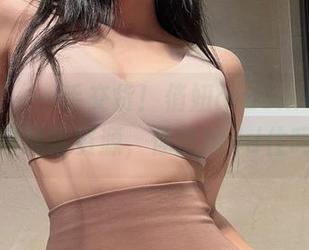 微密圈 – 一手交货！俏妞qiaoniu66的皮裙战靴资源，你能hold住吗？