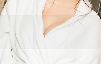 克拉女神 – 周迪的网袜精选，穿上后能变成春天的小妖精？