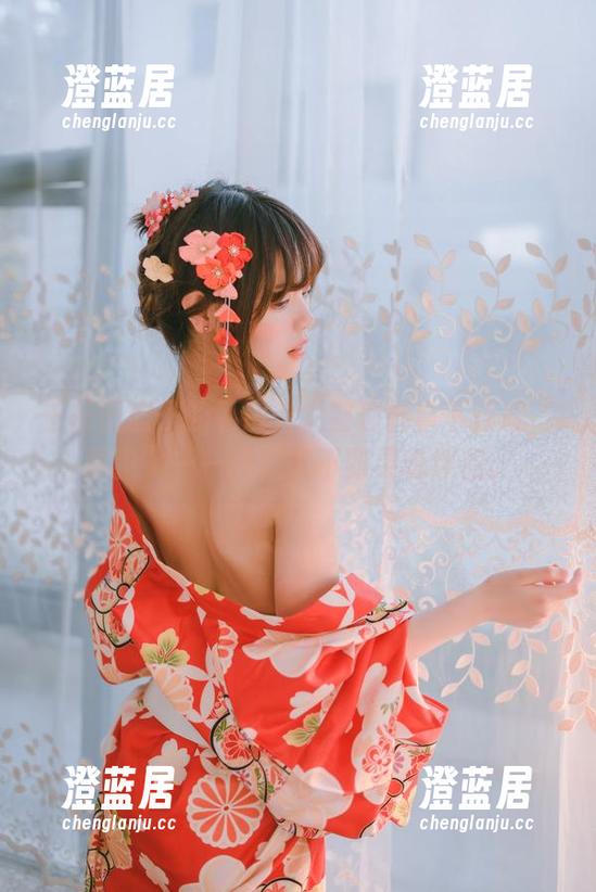 千反田鹿子 千反田鹿子的私房:女警也能拿下任意“罪犯”——就是撩不到灵魂伴侣。