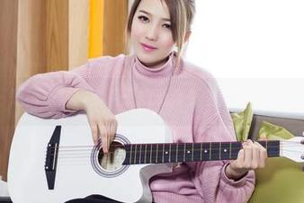 头条女神 – 短裤派对！小晴子的最新美图，话不多说，直接顶！
