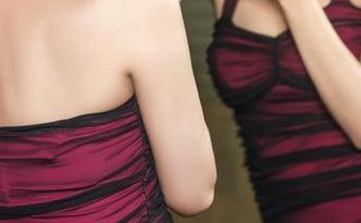 头条女神 – 李丽莎，温柔如斯，却在无圣光中有种放肆的真实