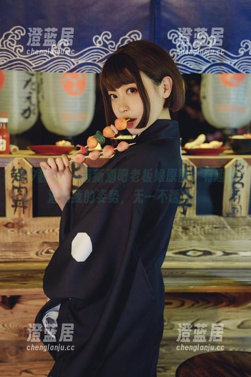 奈汐酱Nice 奈汐酱Nice最新酒吧老板娘原图,有趣的酒和我的姿势,无一不诱人!