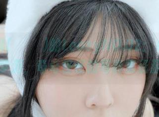 宋哈娜(송하나)的LoozyNO.02：点心与梦游，奇奇怪怪的写真集资源