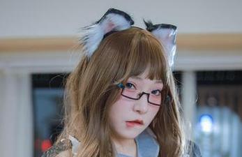 新橹发掘：小泉学姐吖的最新图库，小恶魔有毒
