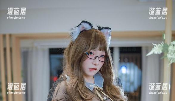小泉学姐吖 新橹发掘:小泉学姐吖的最新图库,小恶魔有毒