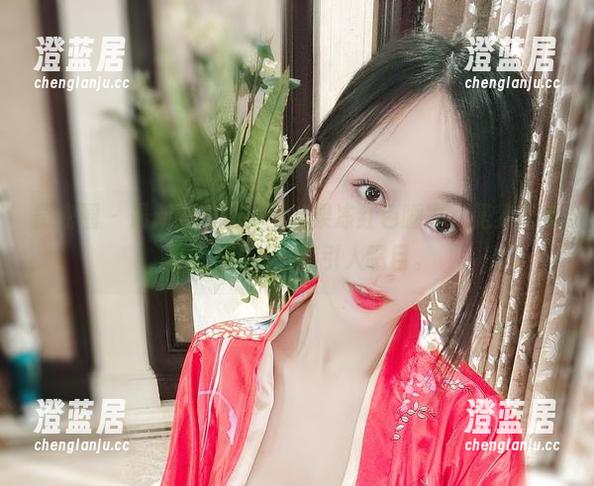 微密圈 - 最新发布的小玉吃果冻红色睡衣，是梦里那朵花，图片一览引人瞩目。