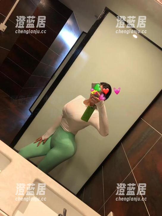 小芯酱 微密圈 - 小芯酱黑丝图集,专治没灵感的日子,快来看看你能否被撩到。
