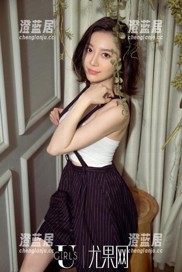 尤果网-小欧 尤果网 - 看小欧的黑白写真,资源里每个细节都挺有意思。