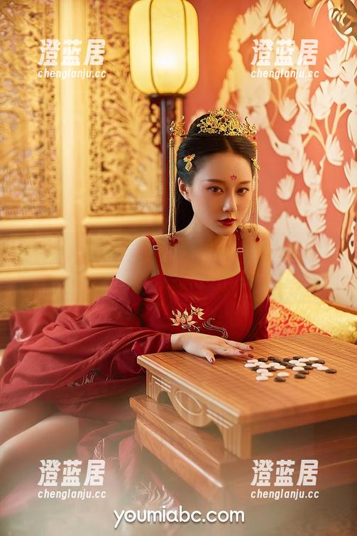 尤蜜荟-曦宝儿 尤蜜荟 - 曦宝儿再出新图包,女仆妹妹太牵动我的神经,让我恨不得举手投降。