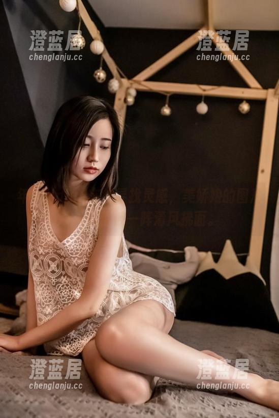 年年Nnian在线寻找灵感，美娇娘的图片让人仿佛被一阵清风拂面。