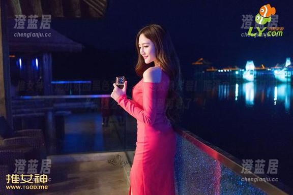 推女神-妮小妖 推女神 - 妮小妖的黑色写真,壁纸效果炸裂!脑海中一直循环着“我这么好看,你别再看了”!