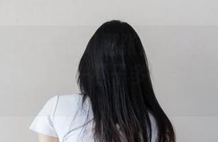 微密圈 – 文茜cool那张紫红色neinei的原图，我的喘息一下子多了一点不确定性。