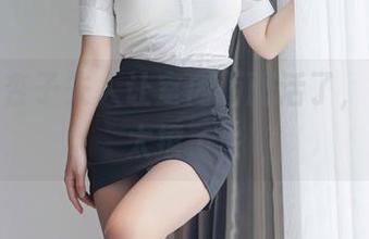 更新！杏子夫人让室内画面活了，狼学姐太撩了！