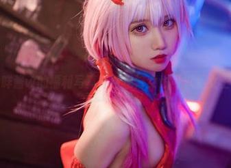 果咩酱w的福利写真：叛逆修女也可以是女王！