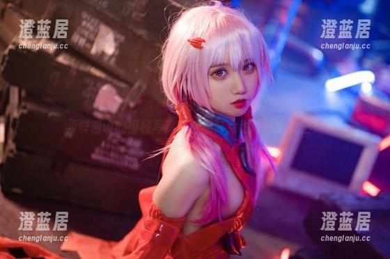 果咩酱w的福利写真：叛逆修女也可以是女王！