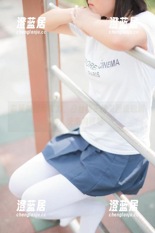 森萝财团 森萝财团再发力,白丝格子裙美图诚意满满,快来瞧瞧吧