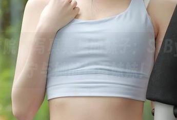 模范学院 – 写真集里的妹子：SiByl李思宁与她的捣蛋妹妹！