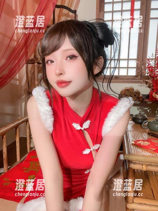清水由乃 看!清水由乃在泳池里打水仗,图片记得好好收藏哦!