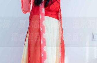 物恋传媒 – 嘉木的写真集：流水潺潺，猜猜水里有没有小金鱼？