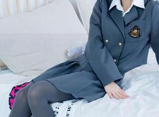 物恋传媒 – 原图一览无余，小竹的女友在线又尬聊？